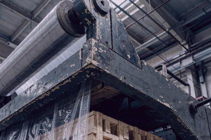 Wholesale Less Cargo Consolidation: Carton and Container Planning